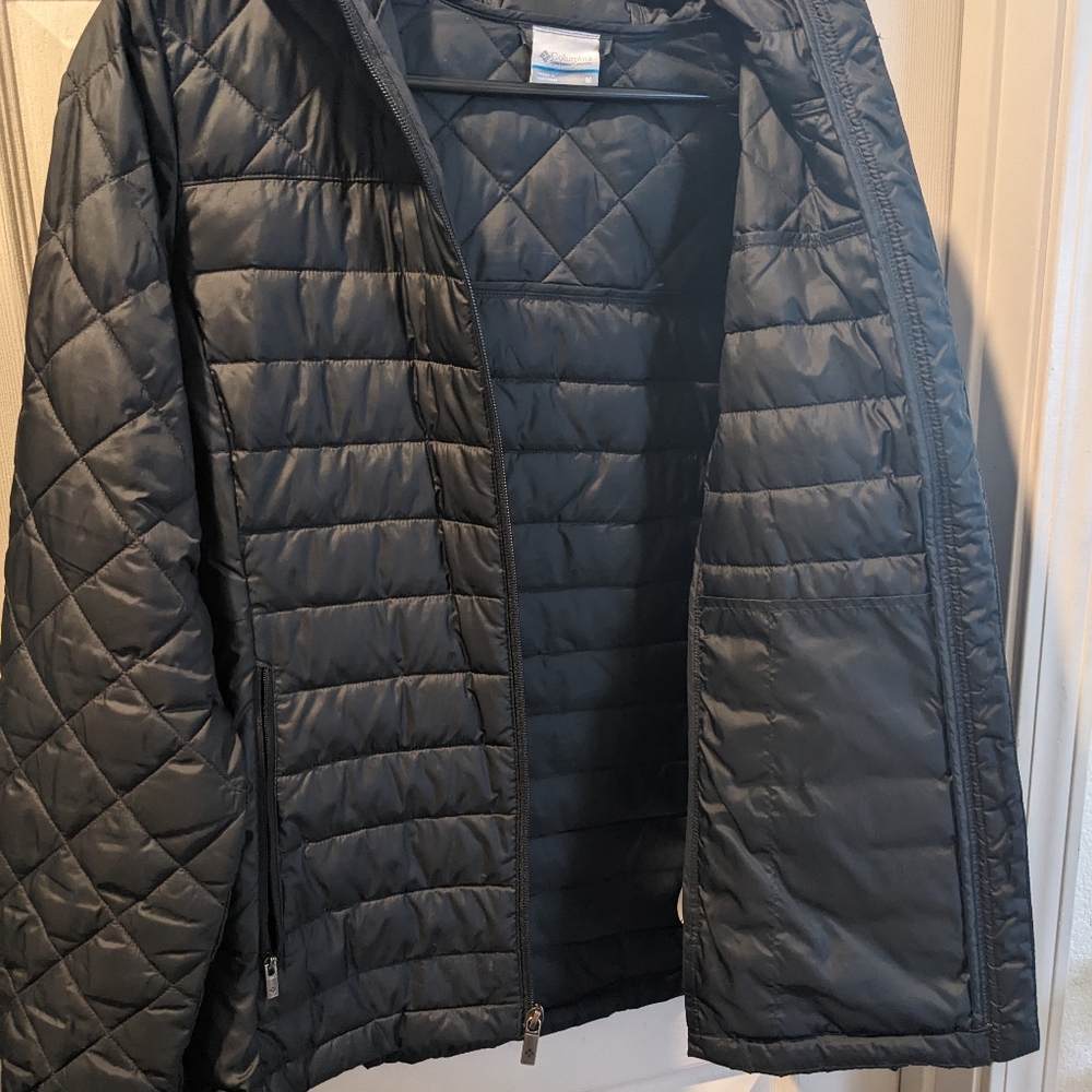 Columbia Down Jacket (Medium), Black - image 4